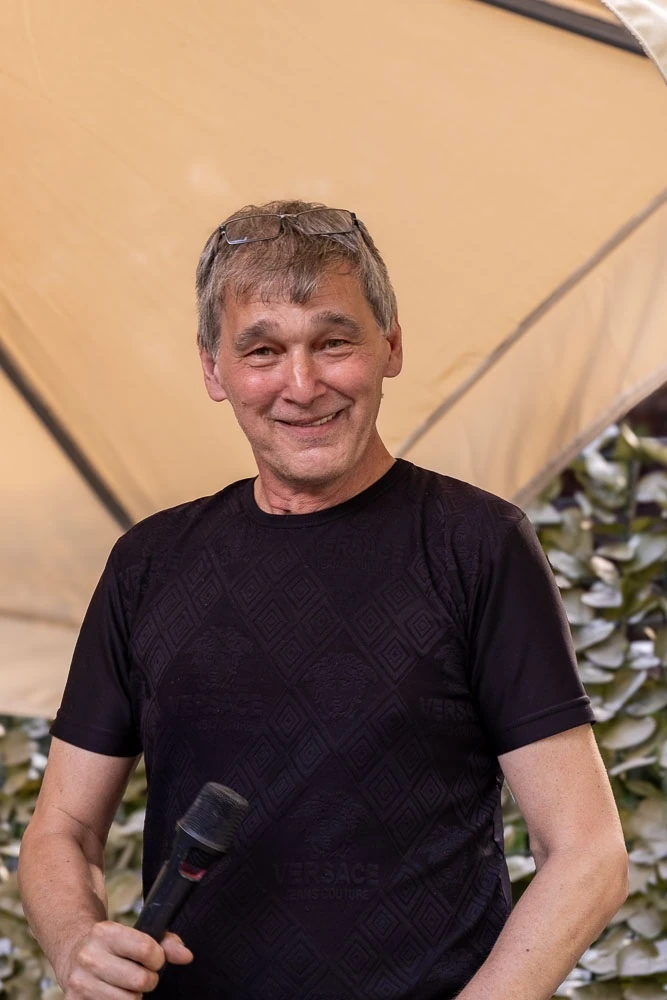 Wolfgang Beer performing on stage